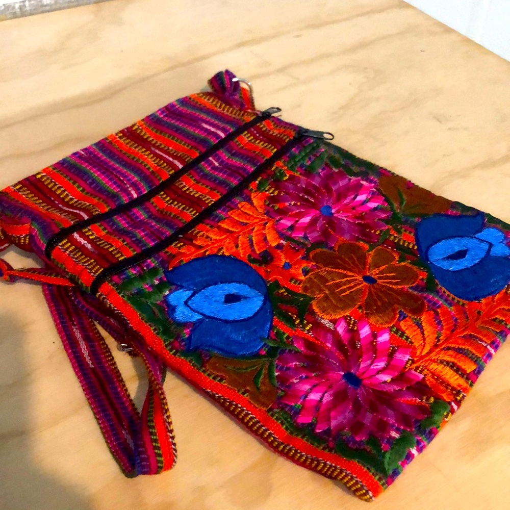 Crossbody bag from Peru!